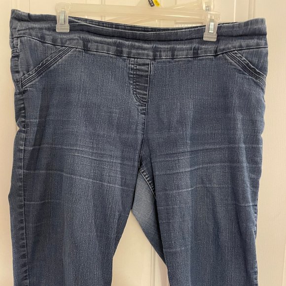 Westbound Woman Pull On Blue Denim Capri Size 22W - Picture 9 of 12